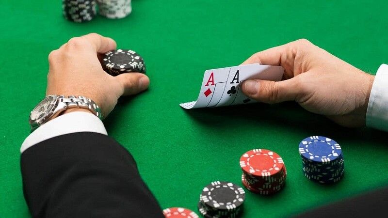 Giới thiệu tổng quan về game bài xì dách hoàng gia